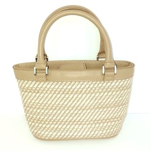 NWOT - RARE Liz Claiborne Beige Woven Handbag